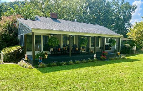 2 Acres of Residential Land with Home for Sale in Honea Path, South Carolina