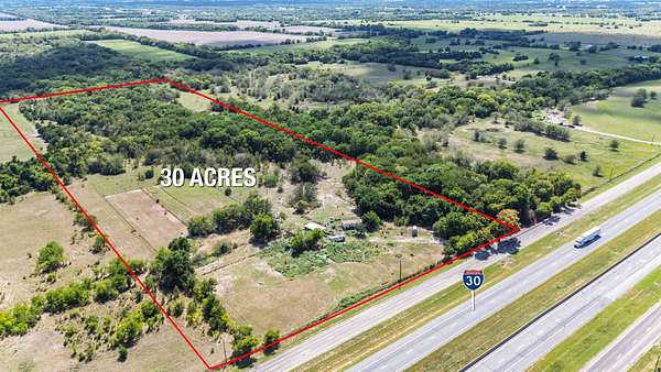 30 Acres of Commercial Land for Sale in Campbell, Texas