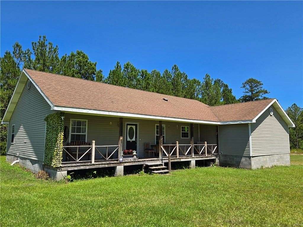 2 Acres of Residential Land with Home for Sale in Waycross, Georgia