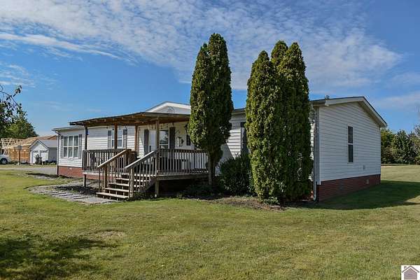 2.69 Acres of Residential Land with Home for Sale in Marion, Kentucky