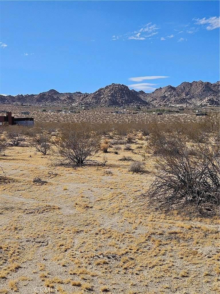 2.5 Acres of Land for Sale in Joshua Tree, California