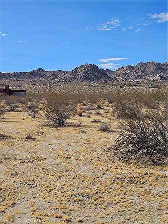 2.5 Acres of Land for Sale in Joshua Tree, California