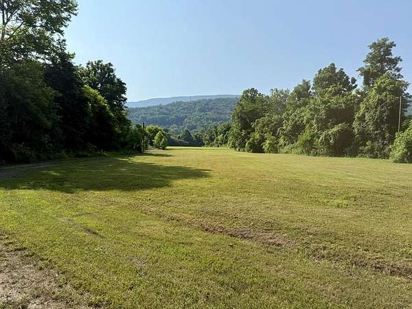 13.5 Acres of Land for Sale in Narrows, Virginia