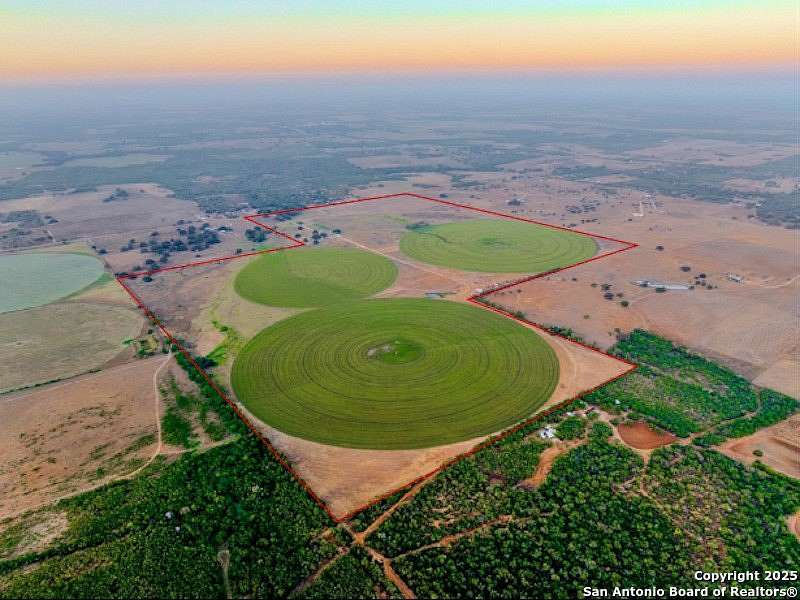 352 Acres of Land for Sale in Pleasanton, Texas