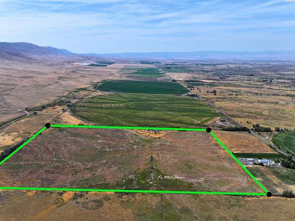 62.6 Acres of Improved Agricultural Land for Sale in White Swan, Washington