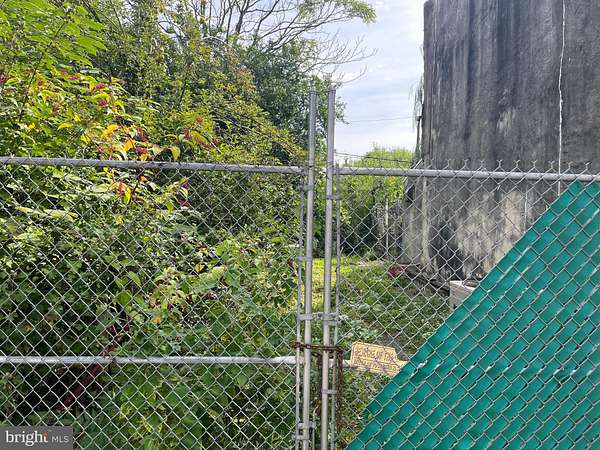 0.02 Acres of Residential Land for Sale in Philadelphia, Pennsylvania