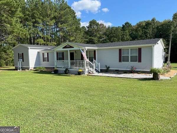3.22 Acres of Residential Land with Home for Sale in Elberton, Georgia