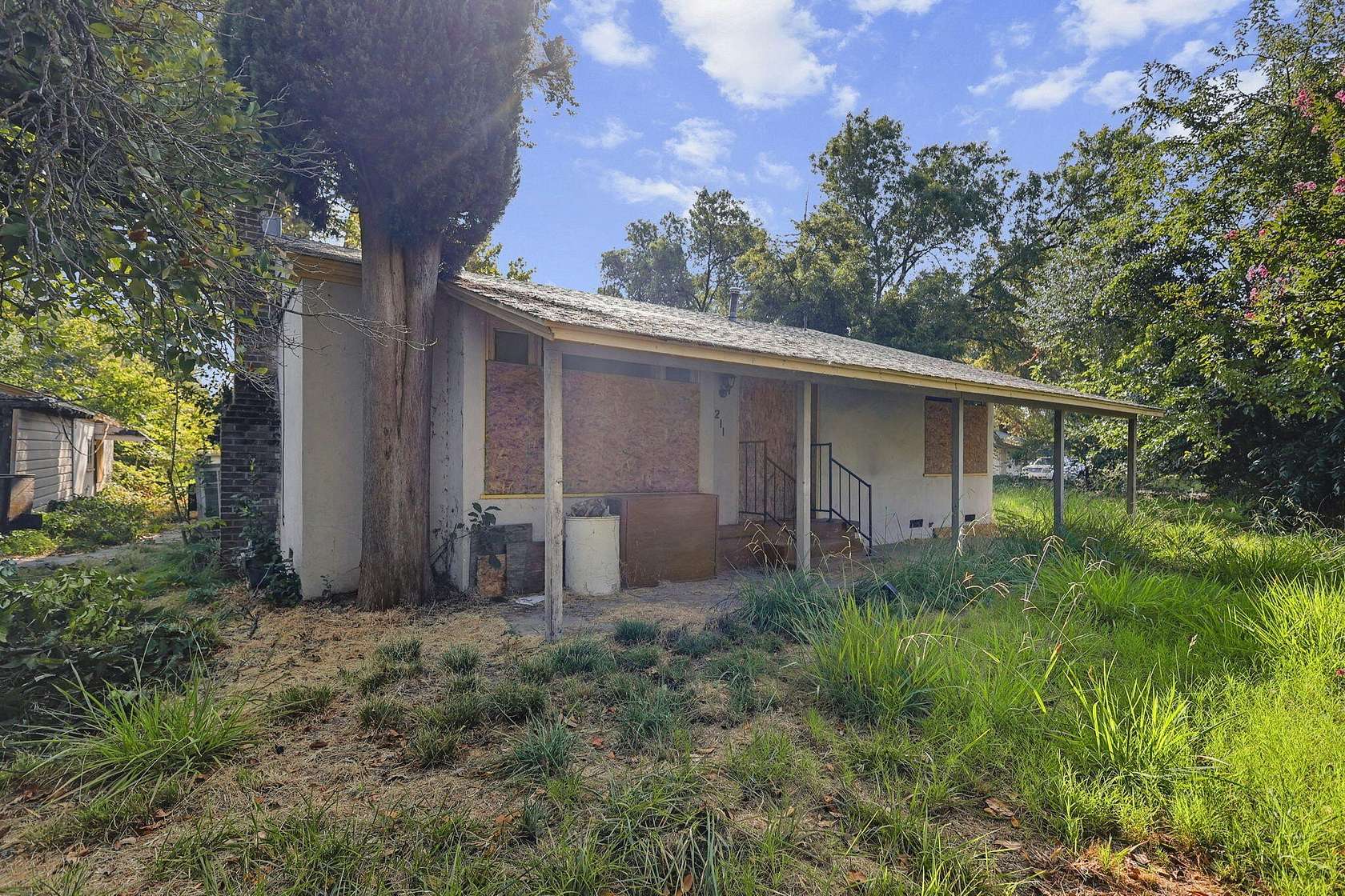 2 Acres of Residential Land with Home for Sale in Redding, California