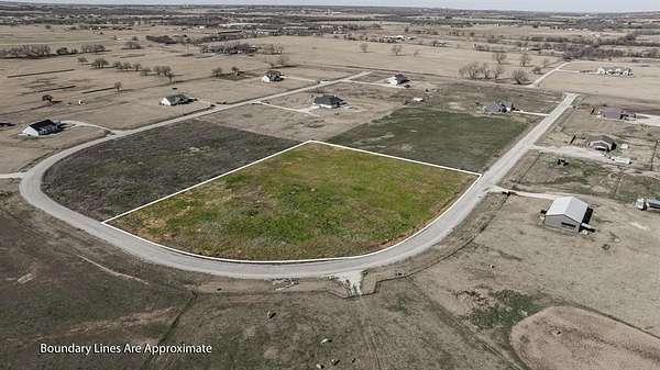 3 Acres of Residential Land for Sale in Stephenville, Texas