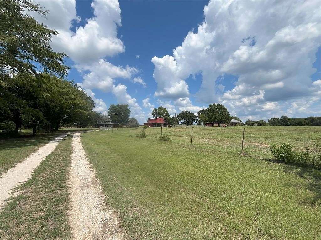10 Acres of Land with Home for Sale in Fairfield, Texas