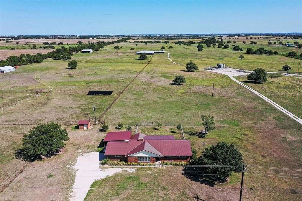 173 Acres of Agricultural Land with Home for Sale in Decatur, Texas