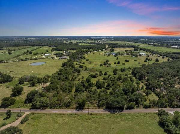3 Acres of Land for Sale in Waco, Texas