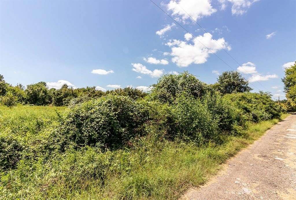 1.16 Acres of Land for Sale in Kemp, Texas