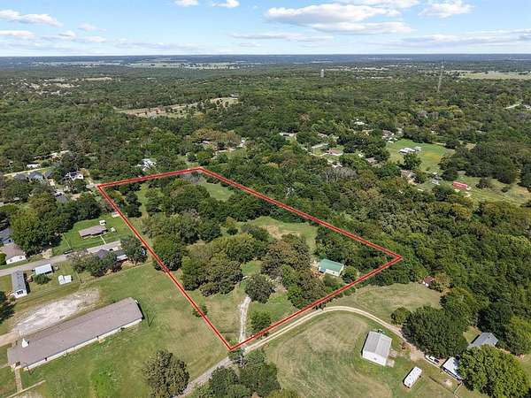 7 Acres of Agricultural Land for Sale in Denison, Texas