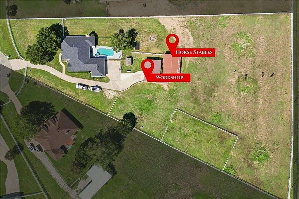 2.75 Acres of Residential Land with Home for Sale in Fort Worth, Texas