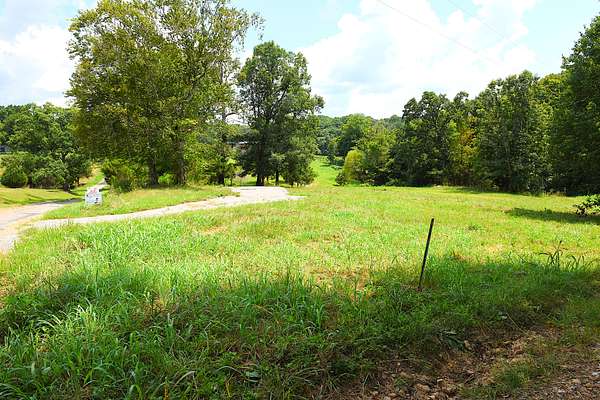 1 Acre of Land for Sale in Summer Shade, Kentucky