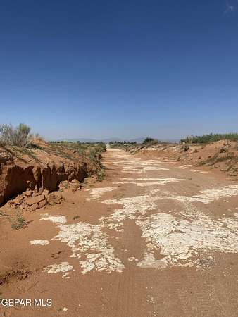 5.5 Acres of Residential Land for Sale in El Paso, Texas