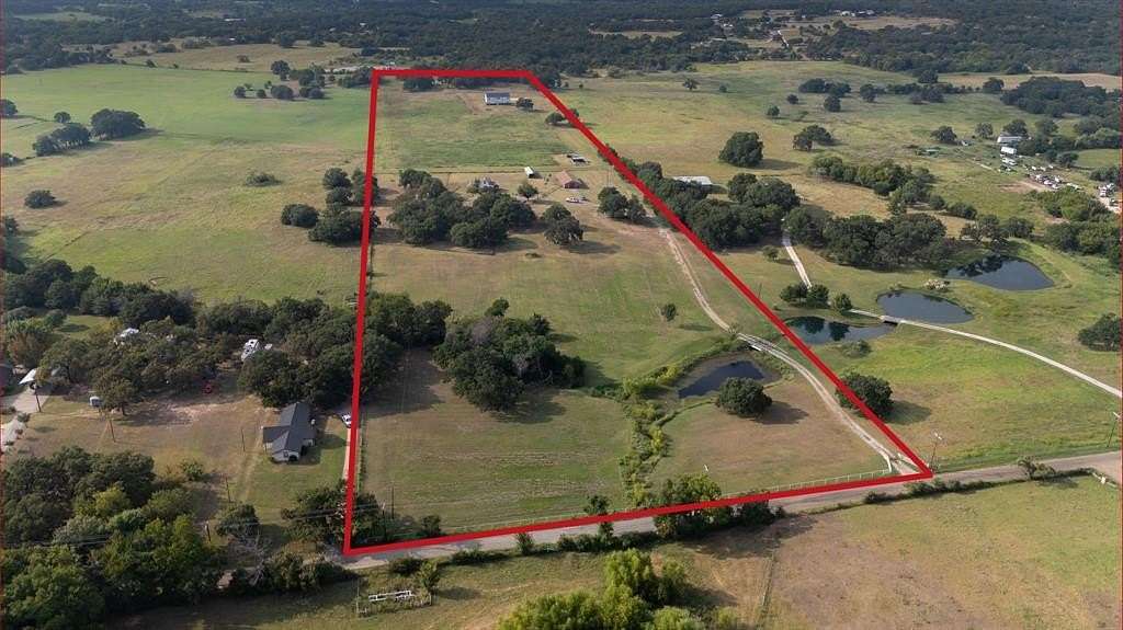 22 Acres of Agricultural Land with Home for Sale in Cleburne, Texas