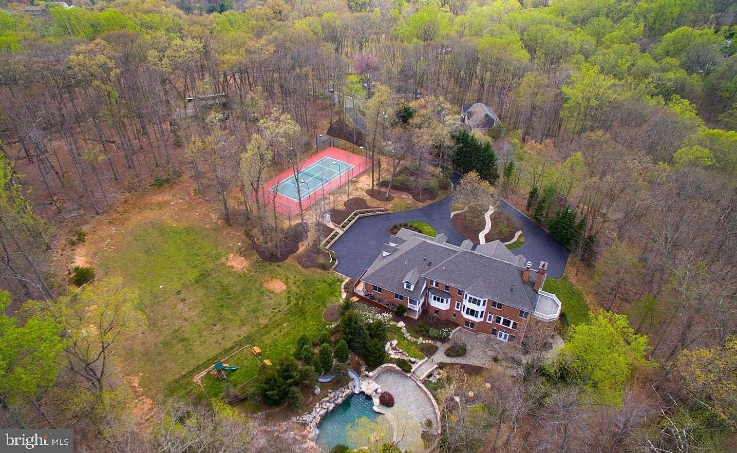 5 Acres of Residential Land with Home for Sale in Great Falls, Virginia