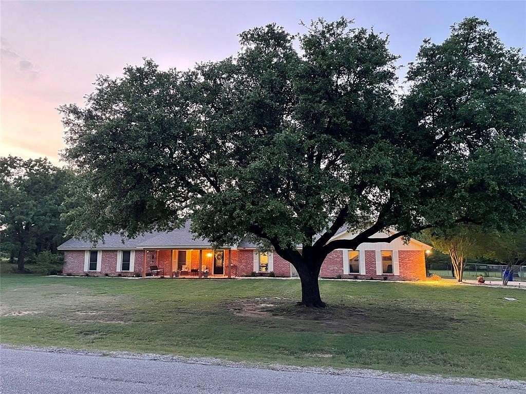 2.13 Acres of Residential Land with Home for Sale in Stephenville, Texas