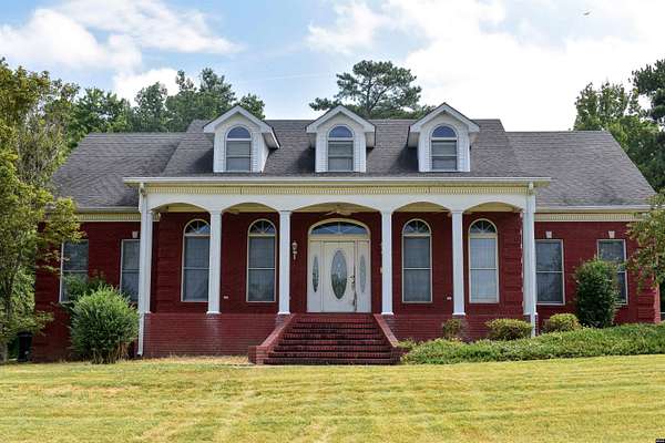 8 Acres of Residential Land with Home for Sale in Union City, Tennessee