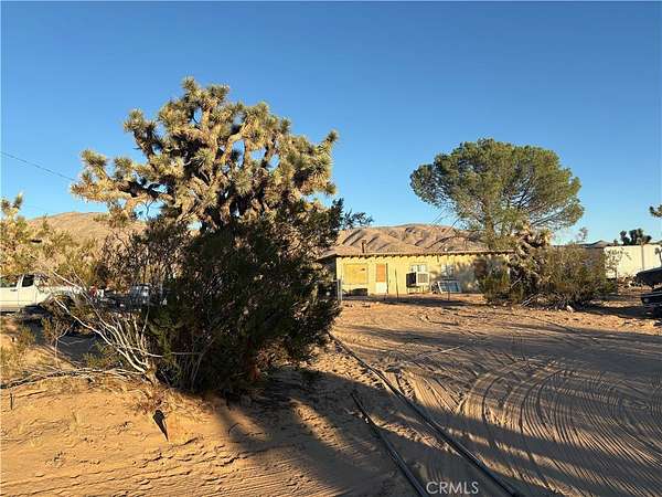 5 Acres of Residential Land with Home for Sale in Apple Valley, California