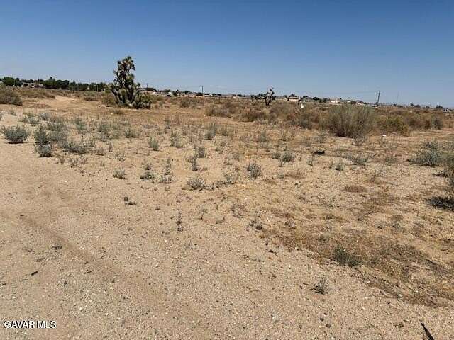 20 Acres of Land for Sale in Llano, California