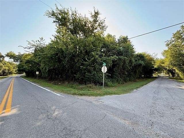 1.35 Acres of Residential Land for Sale in Dougherty, Oklahoma
