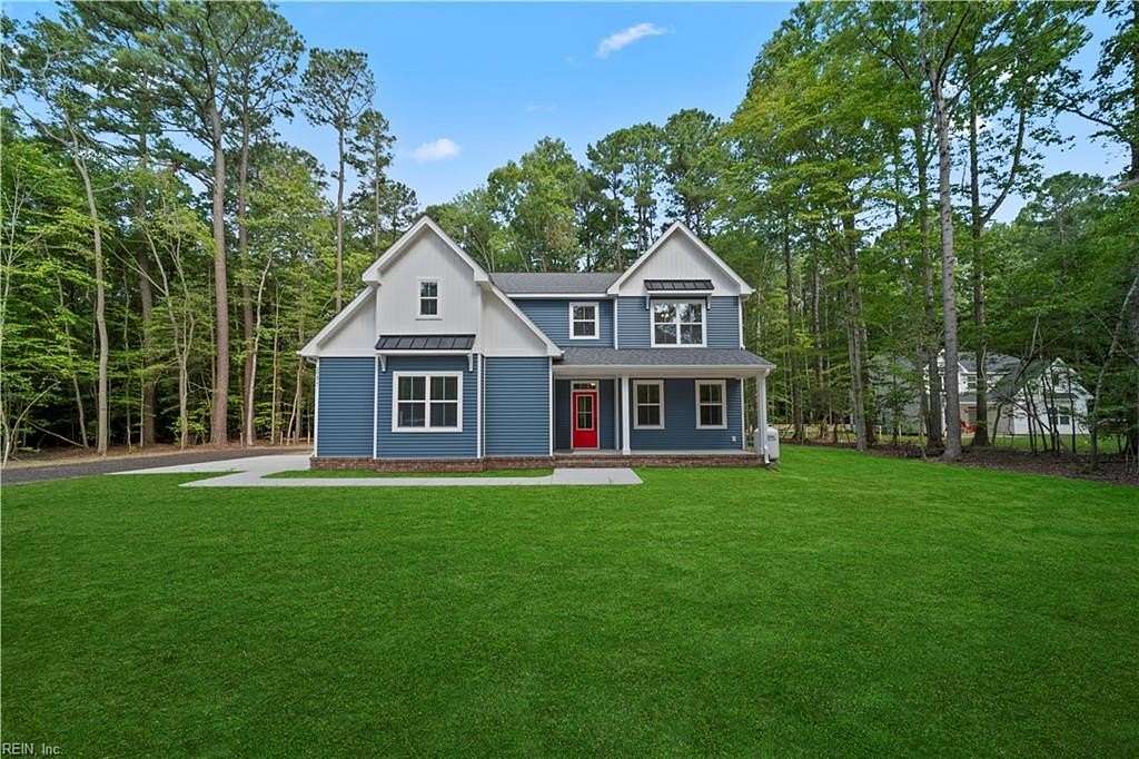 5 Acres of Residential Land with Home for Sale in Smithfield, Virginia