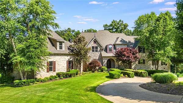 3.17 Acres of Residential Land with Home for Sale in Bentonville, Arkansas