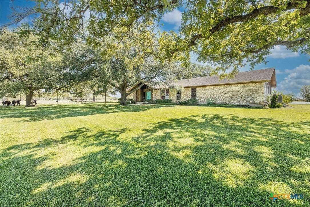 7 Acres of Residential Land with Home for Sale in Gonzales, Texas