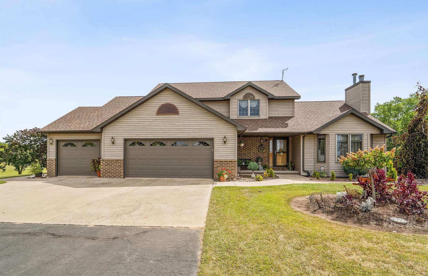 14.5 Acres of Land with Home for Sale in Pulaski, Wisconsin