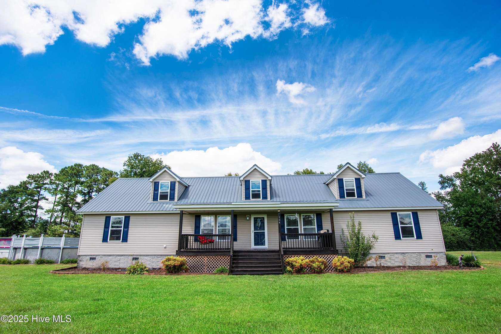 12.7 Acres of Land with Home for Sale in Trenton, North Carolina