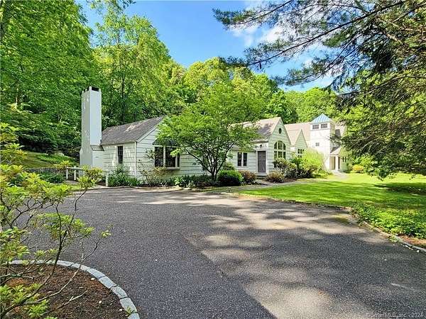 1.56 Acres of Land with Home for Sale in Ridgefield, Connecticut