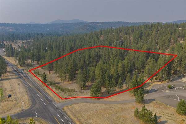 6.69 Acres of Residential Land for Sale in Nine Mile Falls, Washington