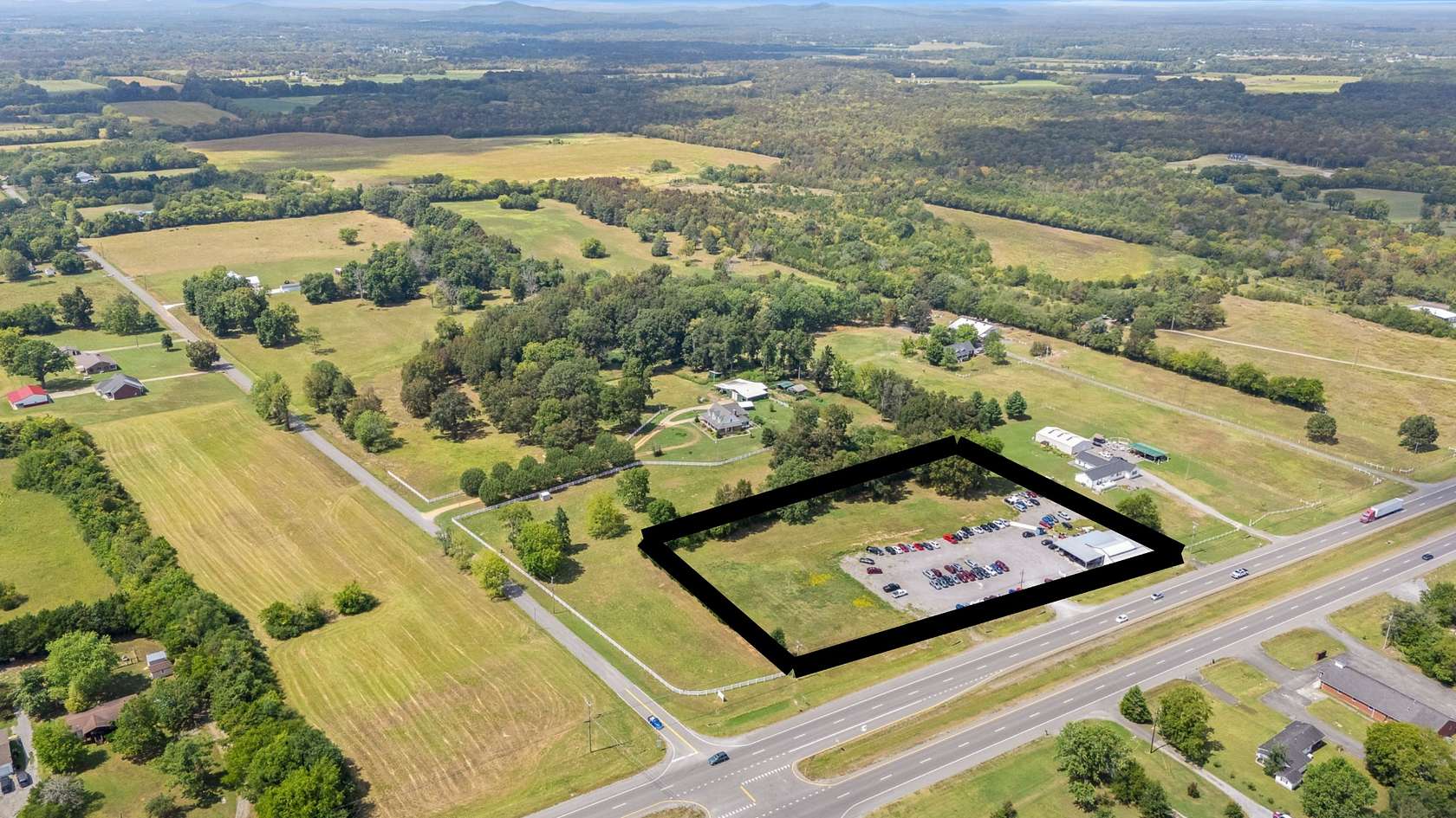 3.3 Acres of Improved Mixed-Use Land for Sale in Bell Buckle, Tennessee