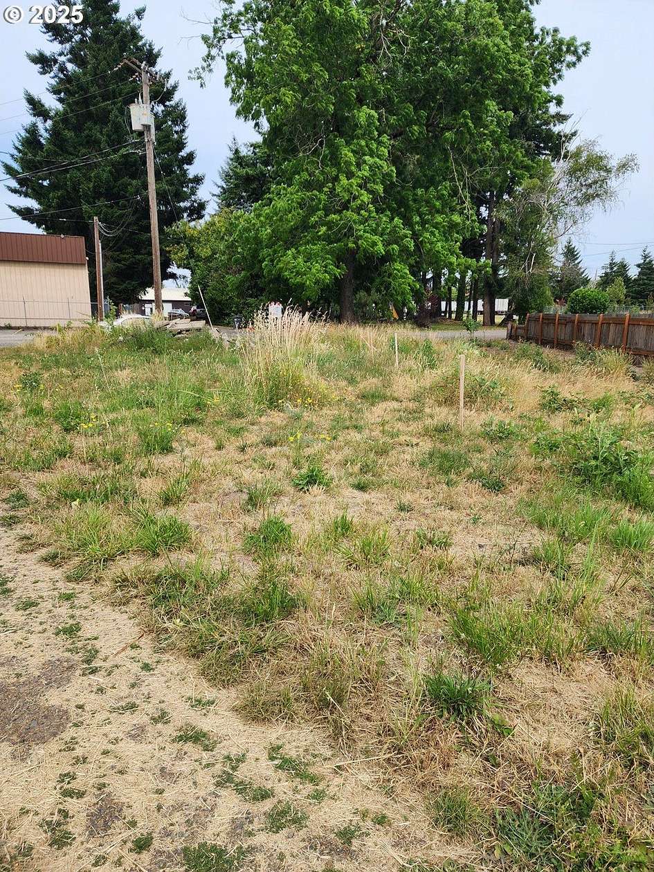 0.13 Acres of Commercial Land for Sale in Salem, Oregon