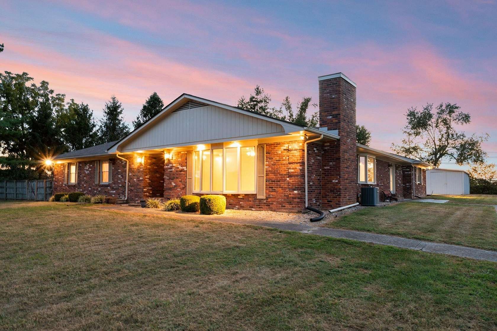 2.5 Acres of Residential Land with Home for Sale in Versailles, Kentucky