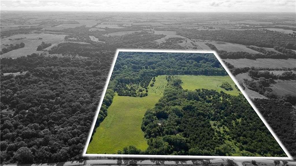 80 Acres of Land for Sale in Murray, Iowa