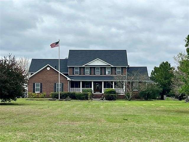 7 Acres of Residential Land with Home for Sale in Muskogee, Oklahoma