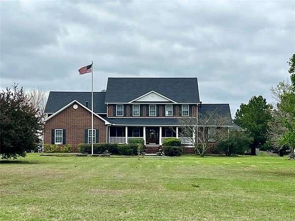 7 Acres of Residential Land with Home for Sale in Muskogee, Oklahoma