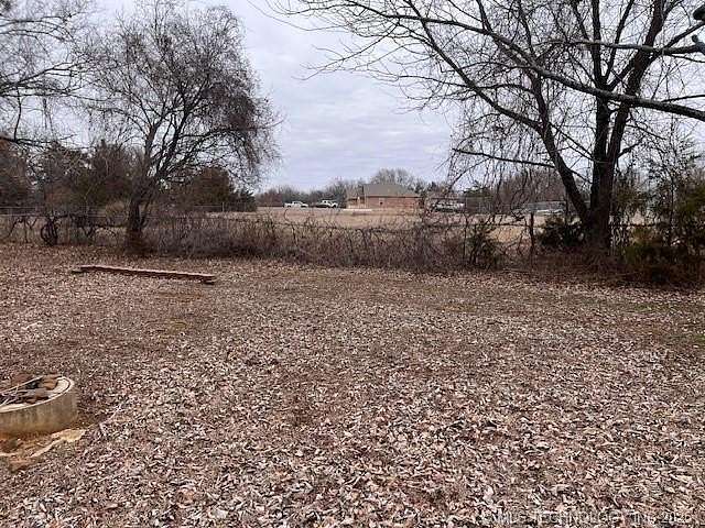 0.34 Acres of Mixed-Use Land for Sale in Kingston, Oklahoma