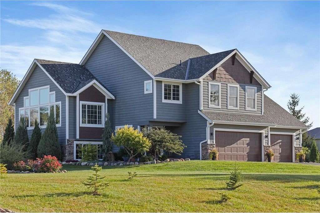 2.53 Acres of Residential Land with Home for Sale in Faribault, Minnesota