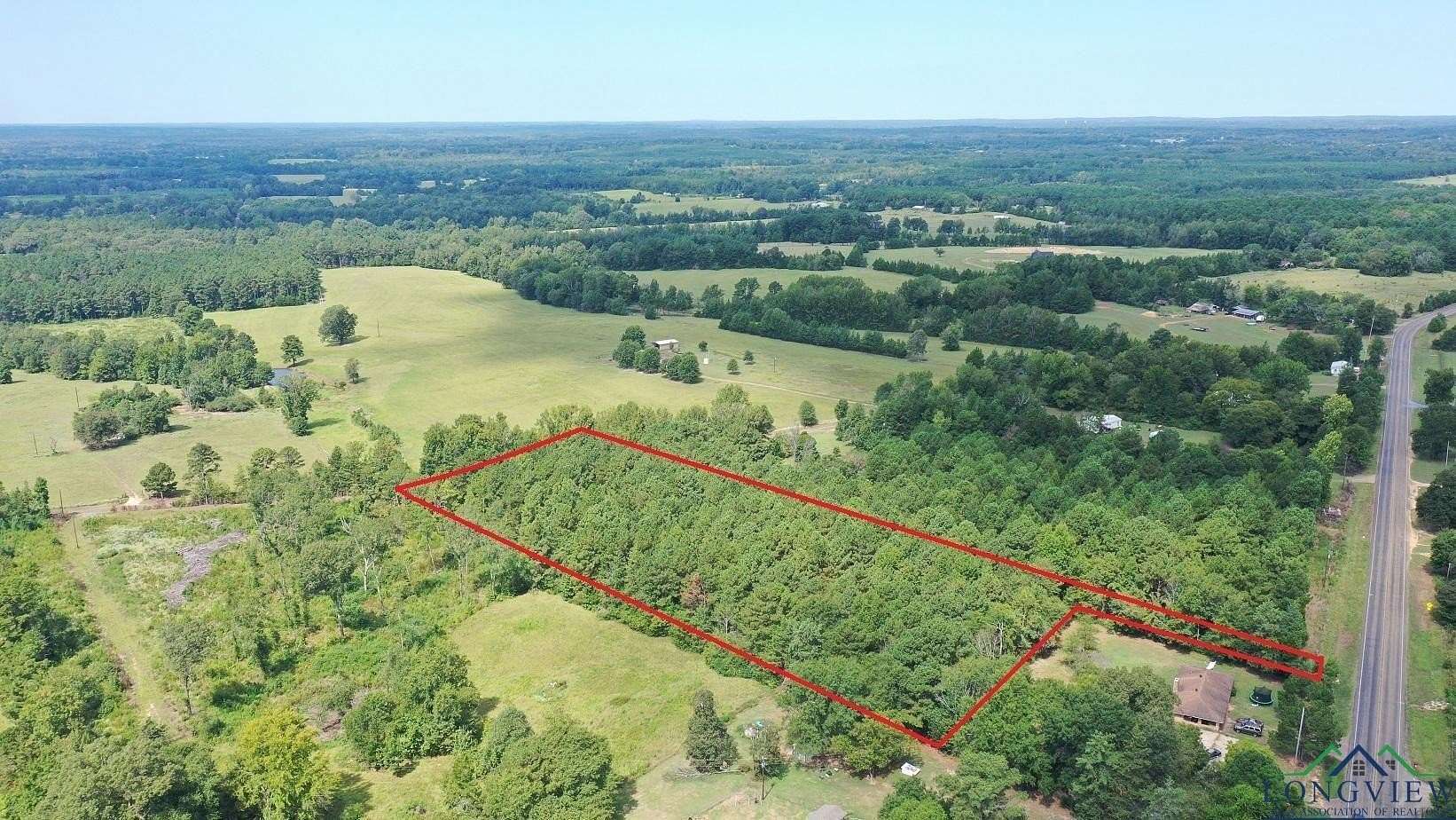 4 Acres of Land for Sale in Atlanta, Texas