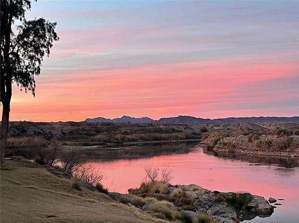 26.9 Acres of Recreational Land with Home for Sale in Blythe, California