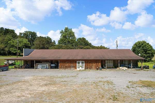 1.5 Acres of Improved Commercial Land for Sale in Blountsville, Alabama