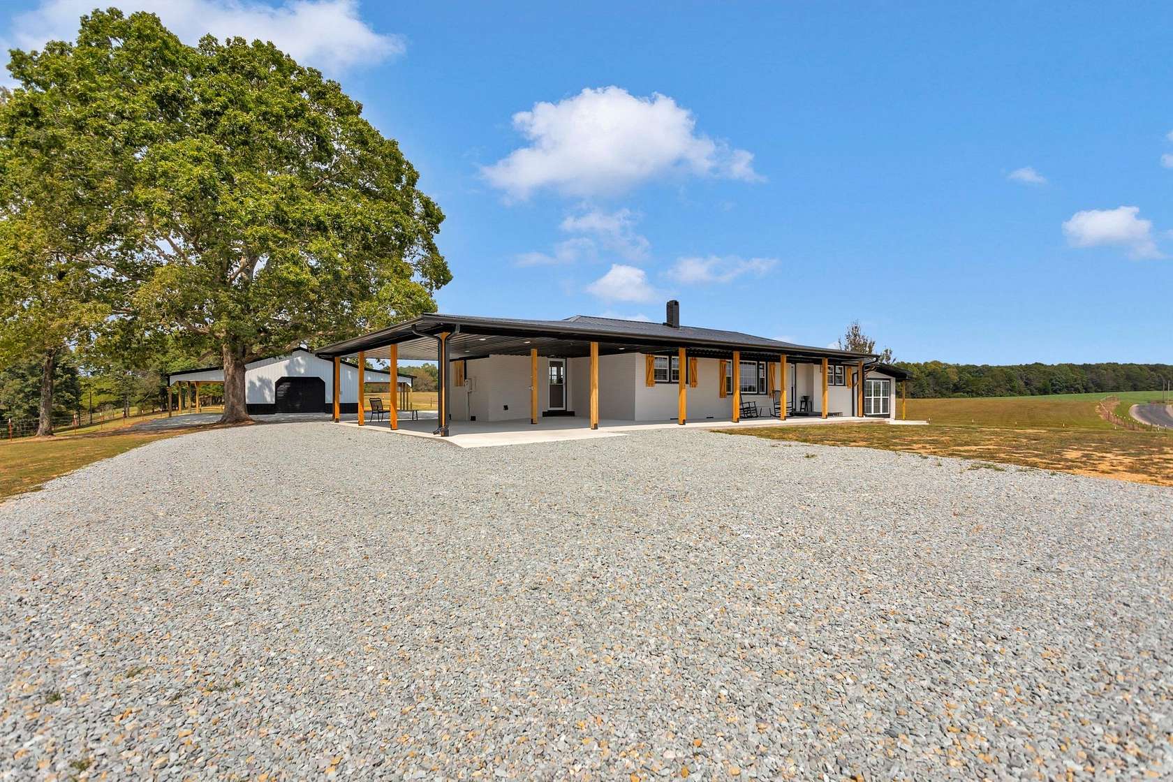 14.6 Acres of Land for Sale in Lawrenceburg, Tennessee