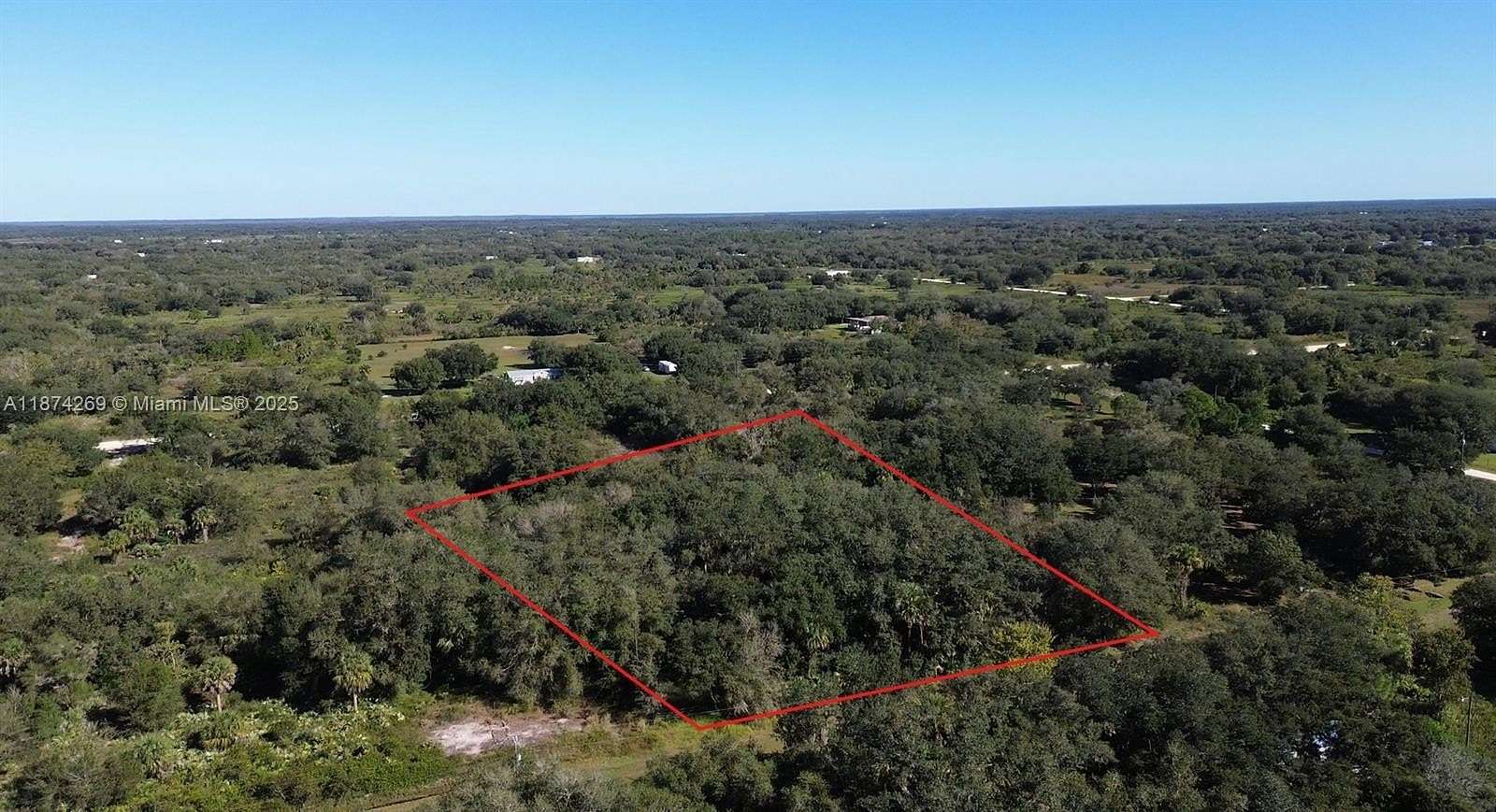1.25 Acres of Residential Land for Sale in Okeechobee, Florida