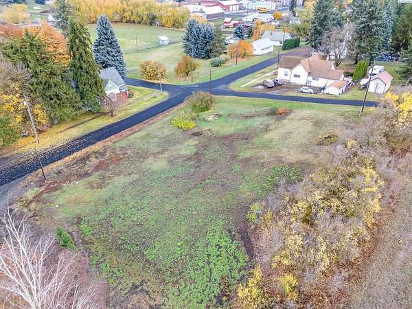 0.6 Acres of Residential Land for Sale in Oakesdale, Washington