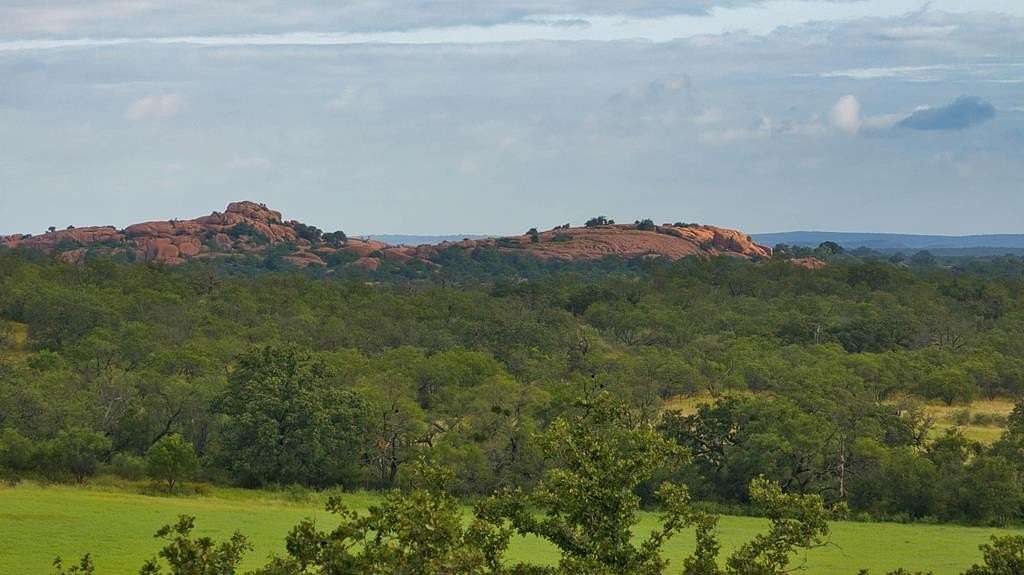 20.1 Acres of Agricultural Land for Sale in Fredonia, Texas